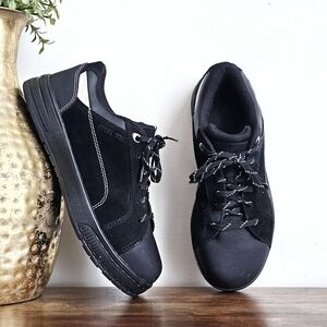 💼 Brahma Women’s Steel Toe Work Shoes Black Size 9.5 Oil & Slip Resistant